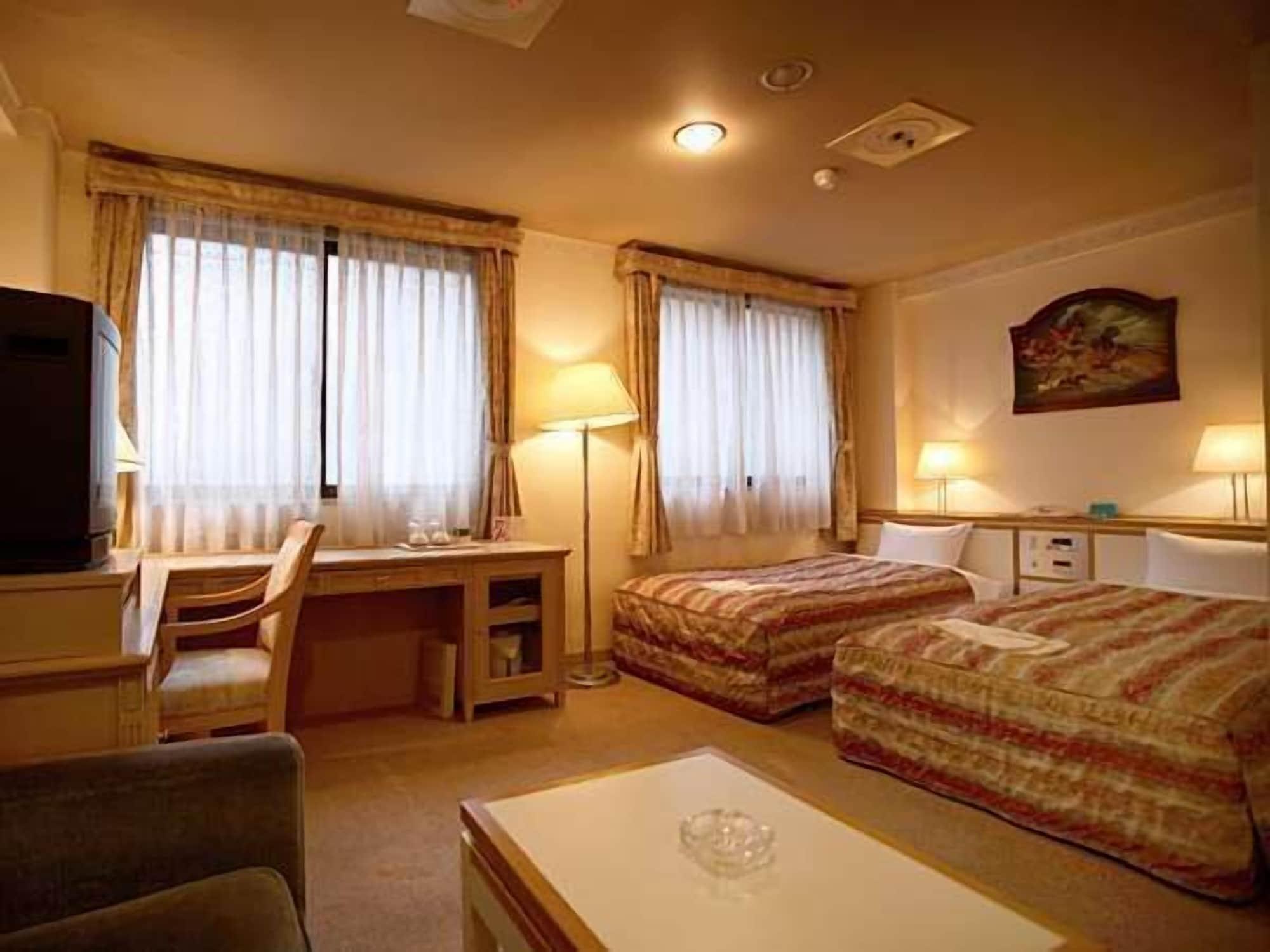 Hiroshima Intelligent Hotel Stadium Mae Екстериор снимка